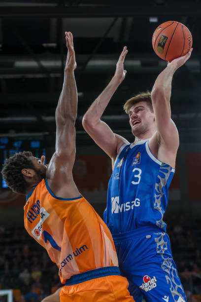 育场的激情 育场的激情